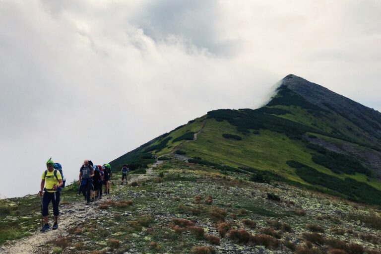 Jak zadbać o energię na wycieczkę w Tatry?