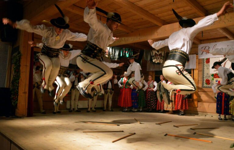 Góralska zabawa w Kościelisku dla Matyldy