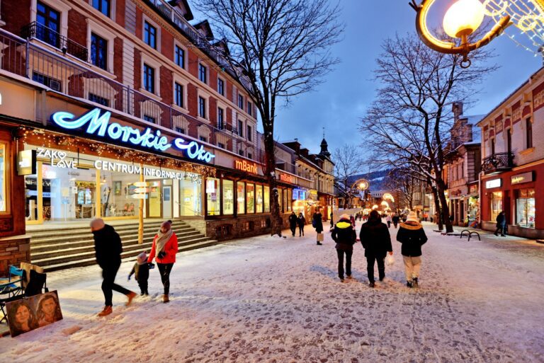 Sztuka na Krupówkach? Poznajcie ją w zimowej aurze