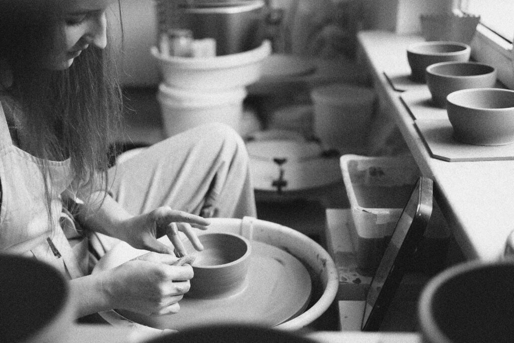 Minimalistyczna ceramika inspirowana Podhalem 