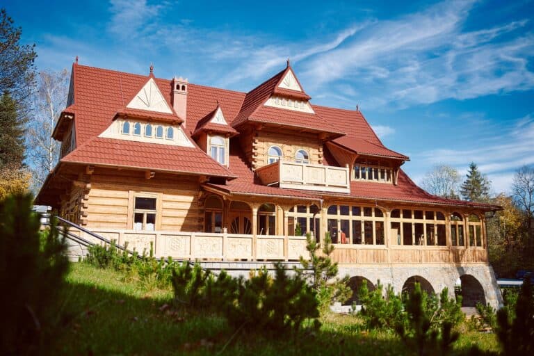 Nowe życie Czerwonego Dworu