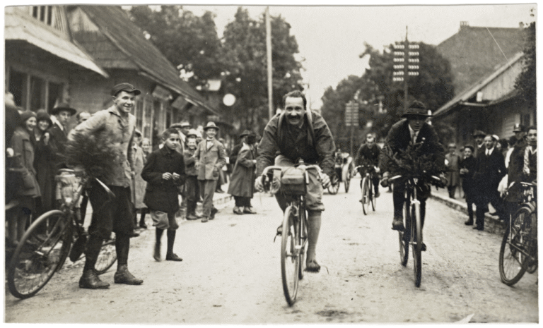 Z Paryża do Zakopanego na rowerze – 100 lat później