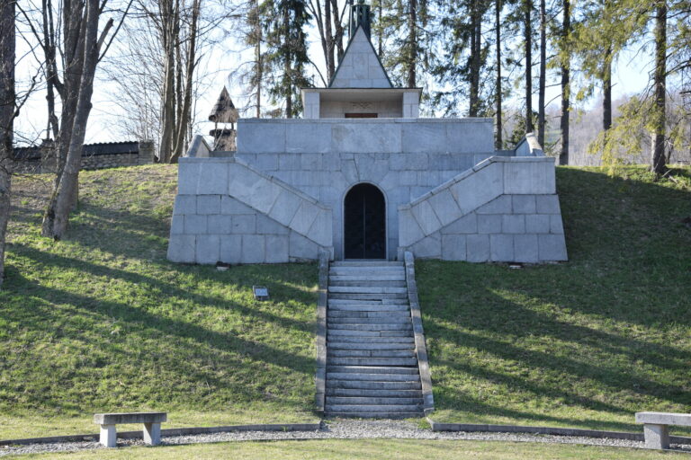 „Mauzoleum Jana Kasprowicza na Harendzie” – wykład dra hab. Zbigniewa Moździerza