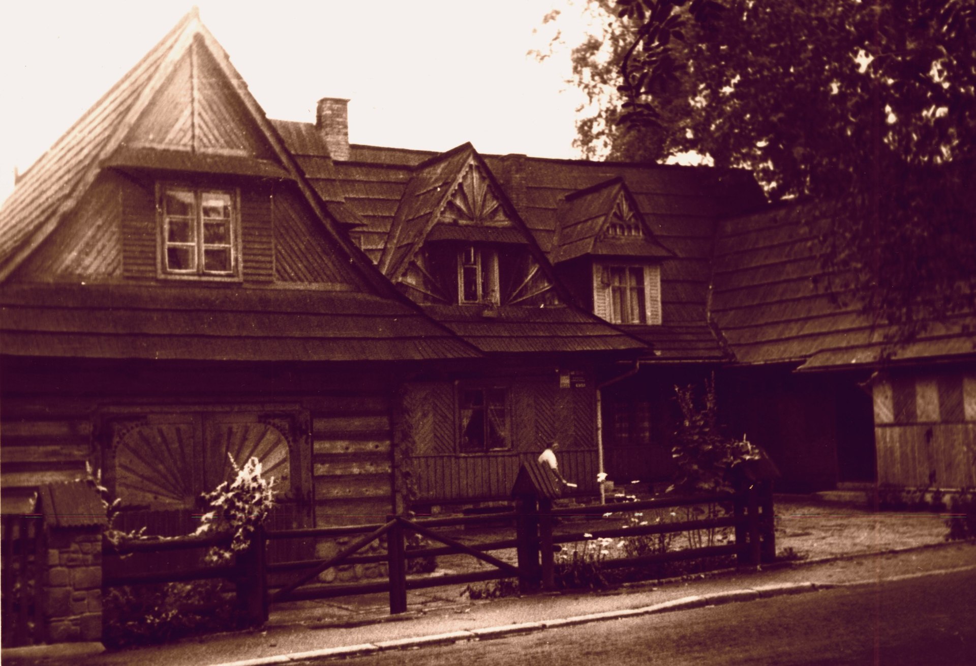 Spacer ulicą Kościeliską po historię dawnego Zakopanego 1 1920px Zakopane Poland fot. mariuszjbie