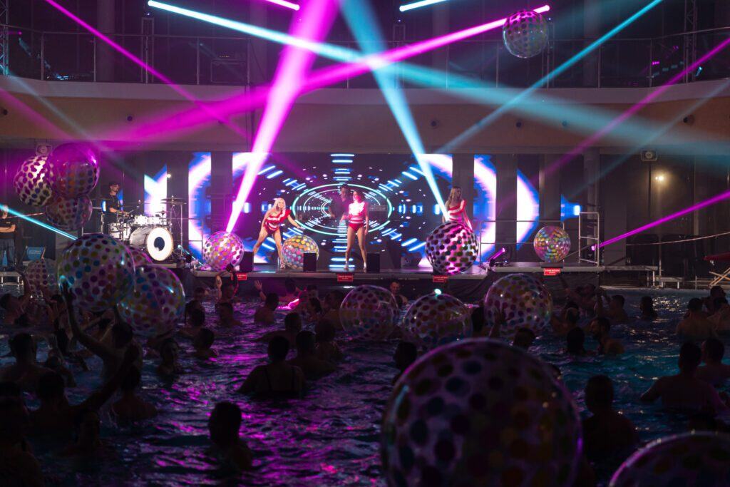 Karnawałowa Noc Basenów w Termy BUKOVINA