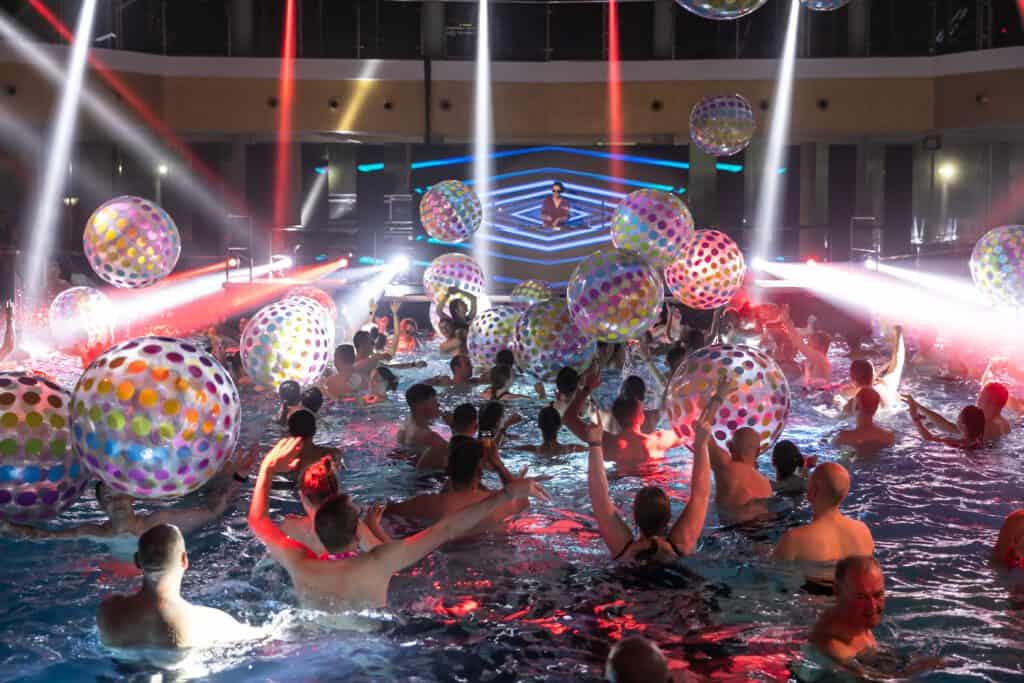 Karnawałowa Noc Basenów w Termy BUKOVINA