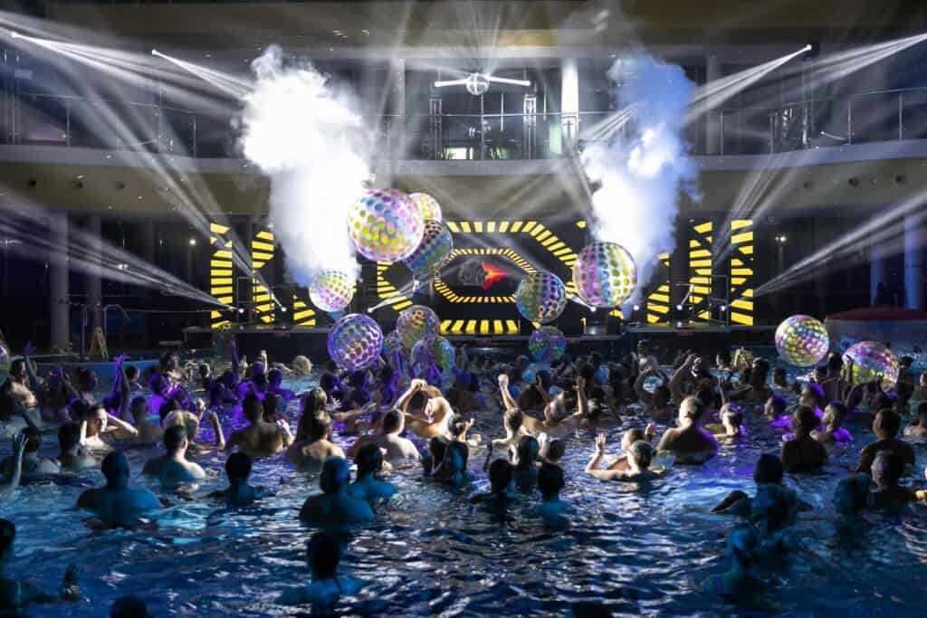 Karnawałowa Noc Basenów w Termy BUKOVINA