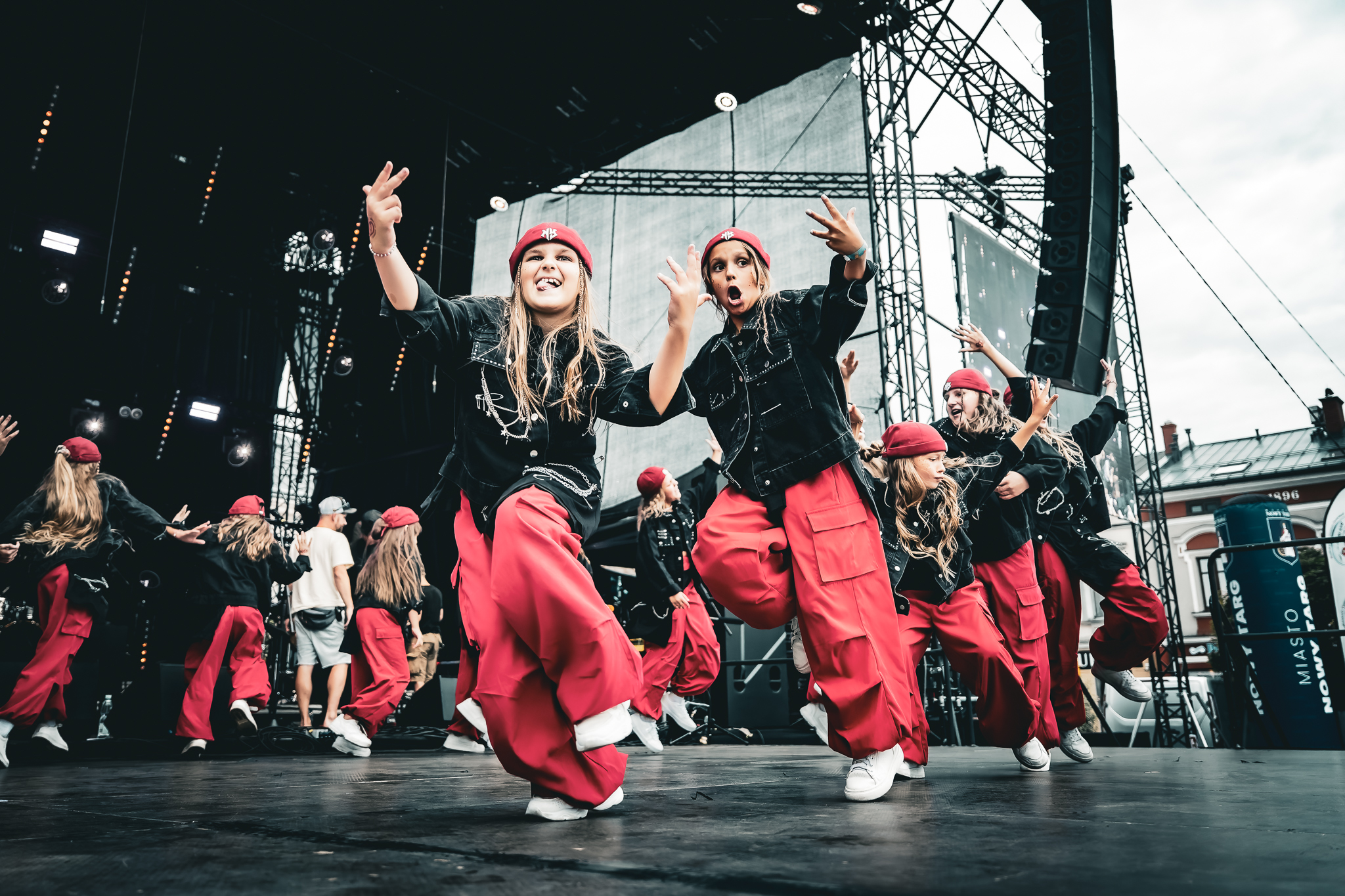 RED na dachu - zatańcz ponad miastem! 1 RED na dachu, taniec Nowy Targ