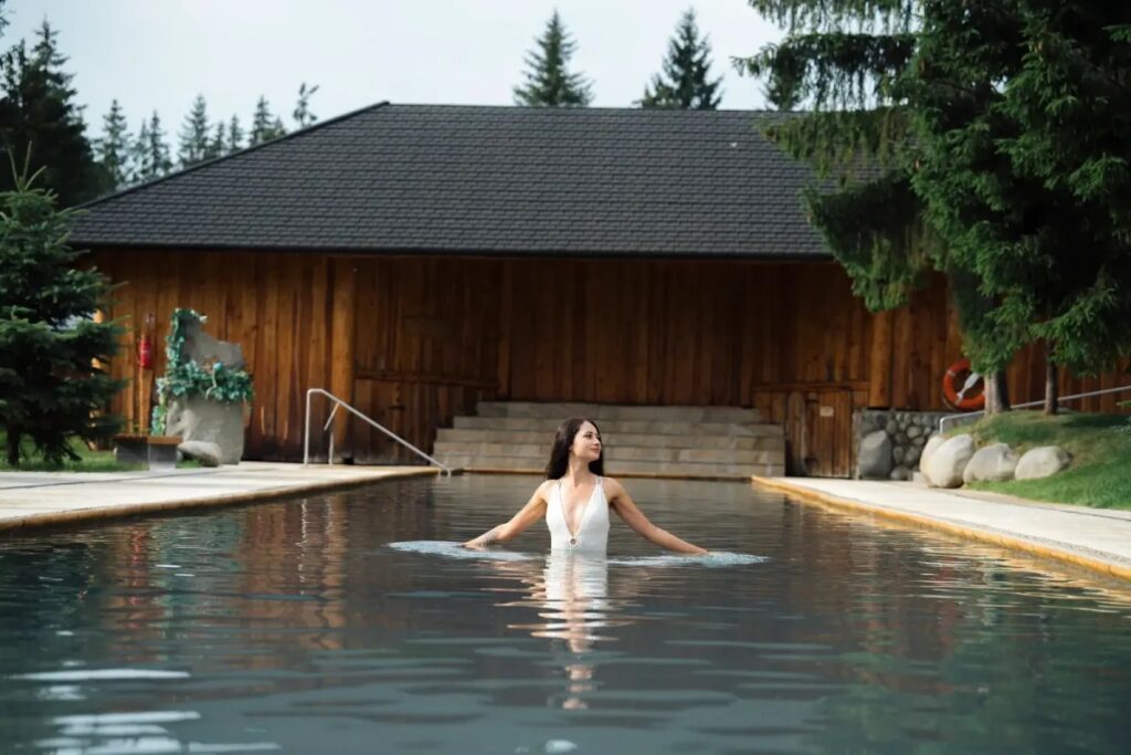 Woda termalna w termach Goracy Potok