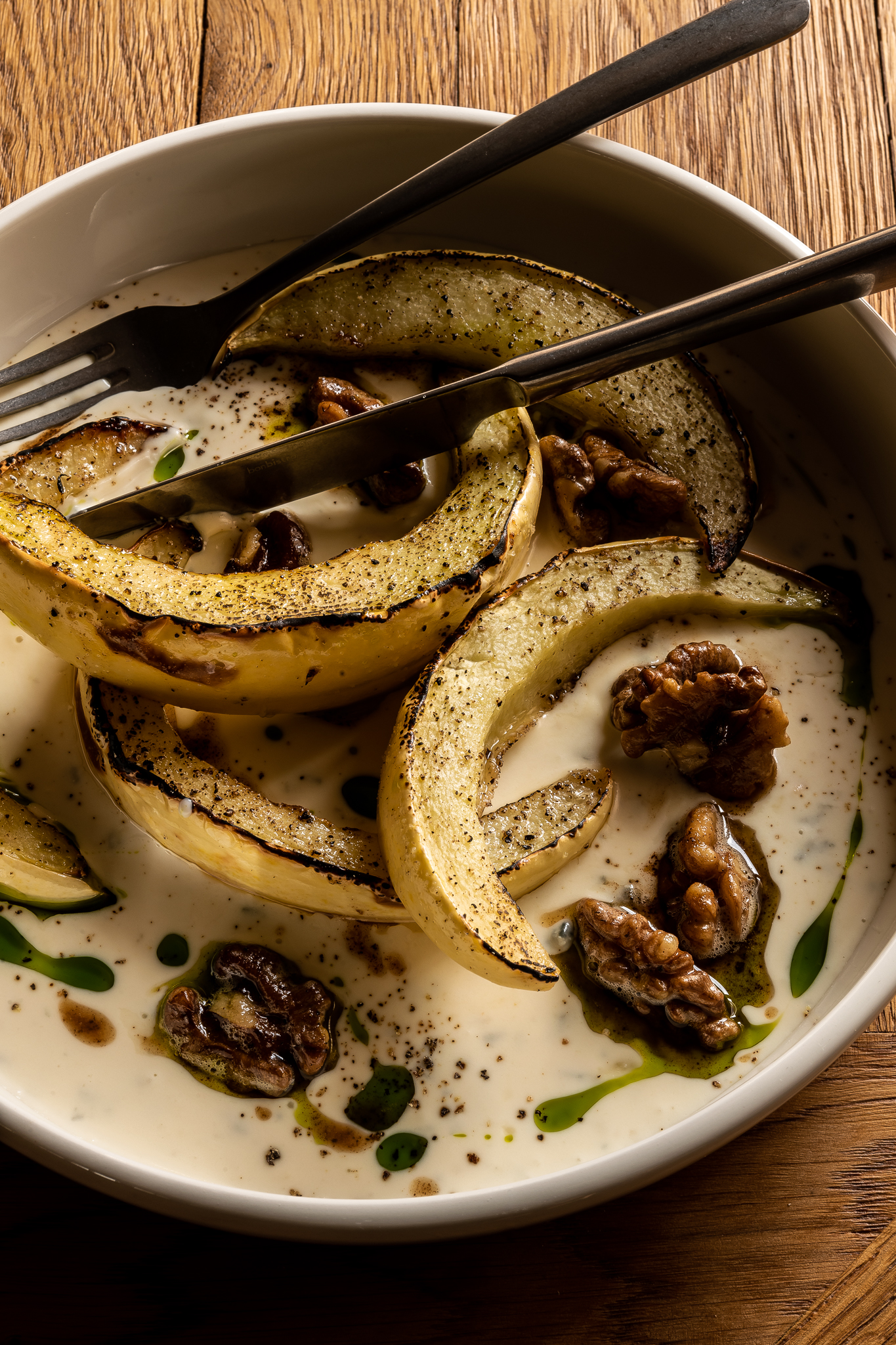 Pieczona dynia z gorgonzolą i orzechami włoskimi