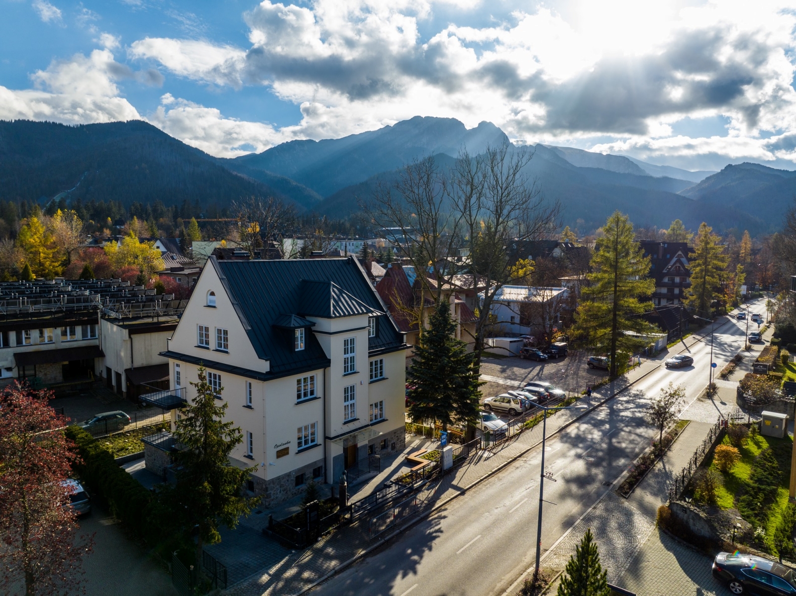 Warsztaty „Co tworzy klimat i co na niego wpływa?” 4 Warsztaty „Co tworzy klimat i co na niego wpływa?”