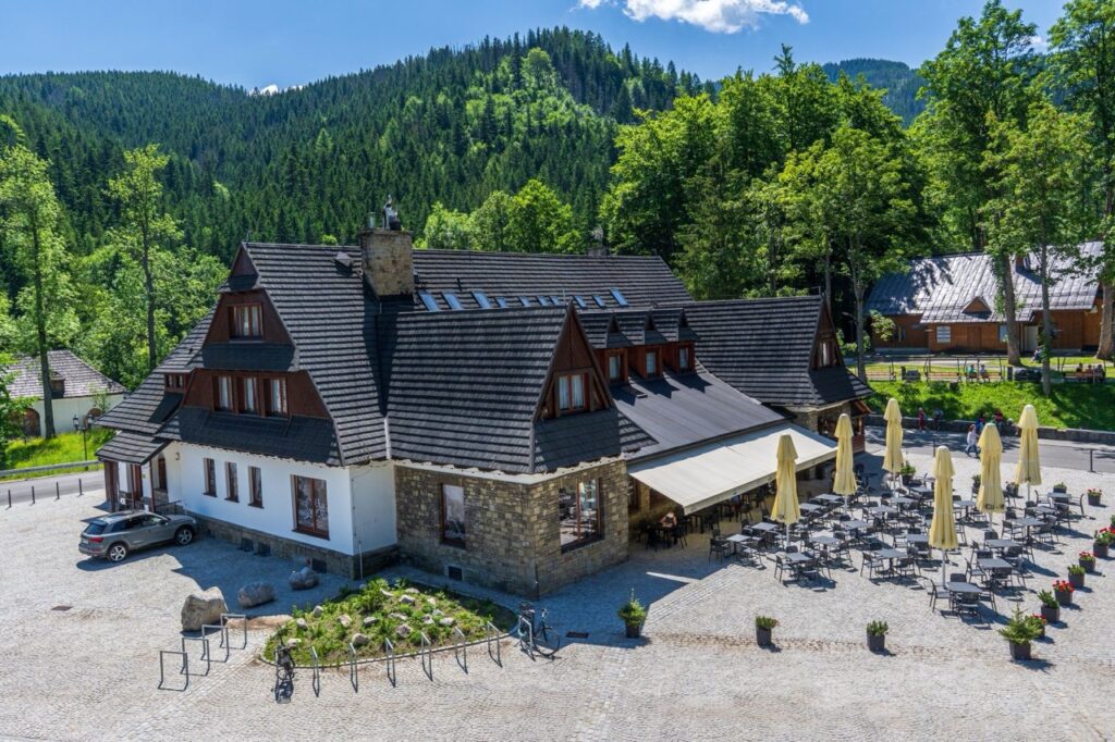 Restauracja Zamoyskich – gdzie historia spotyka się ze smakiem 3 Restauracja Zamoyskich w Kuźnicach, Zakopane