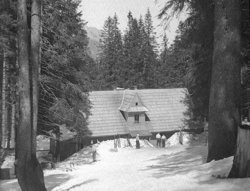 Spotkanie przy kawie - Ruda Wanda, Józef Oppenheim i narciarze z Pysznej